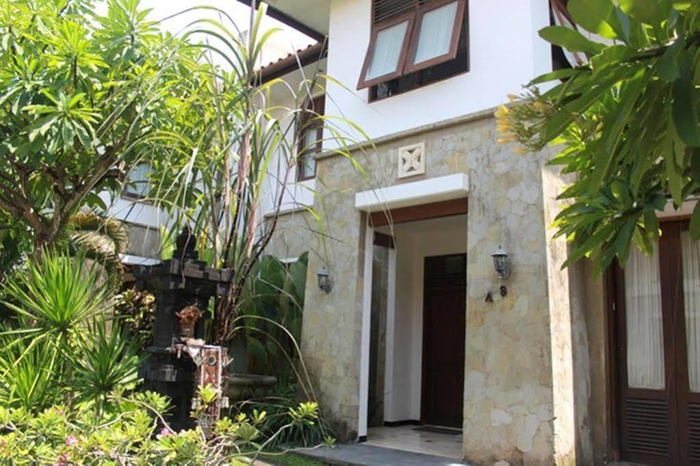 9 Bedroom Gerhana Villa Kuta Lombok Esterno foto